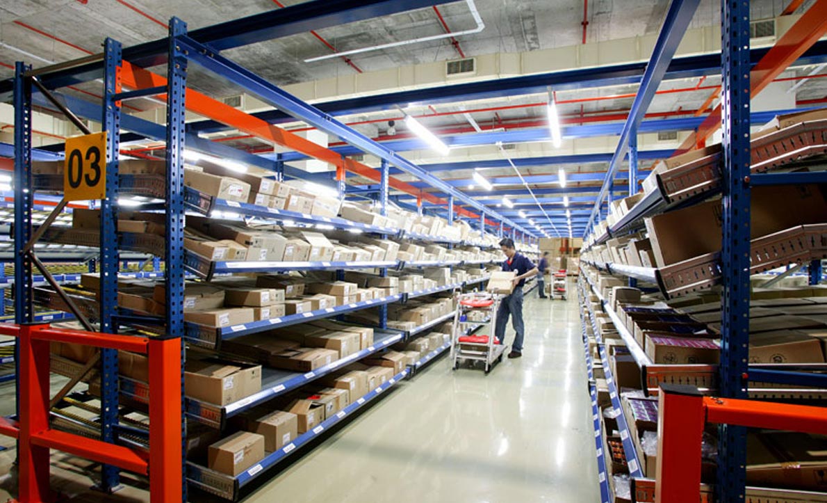 $item->img->first->description